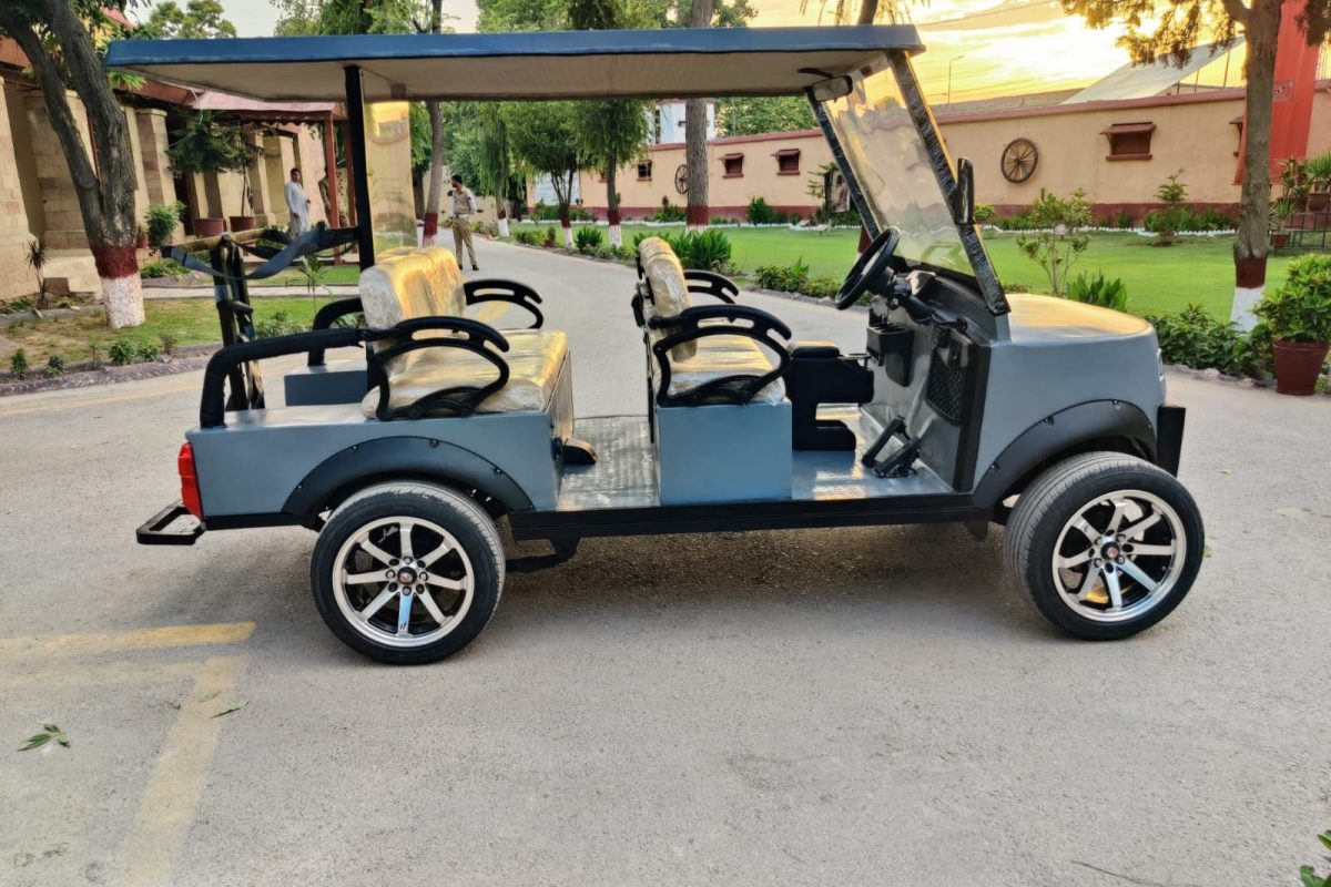 Golf cart